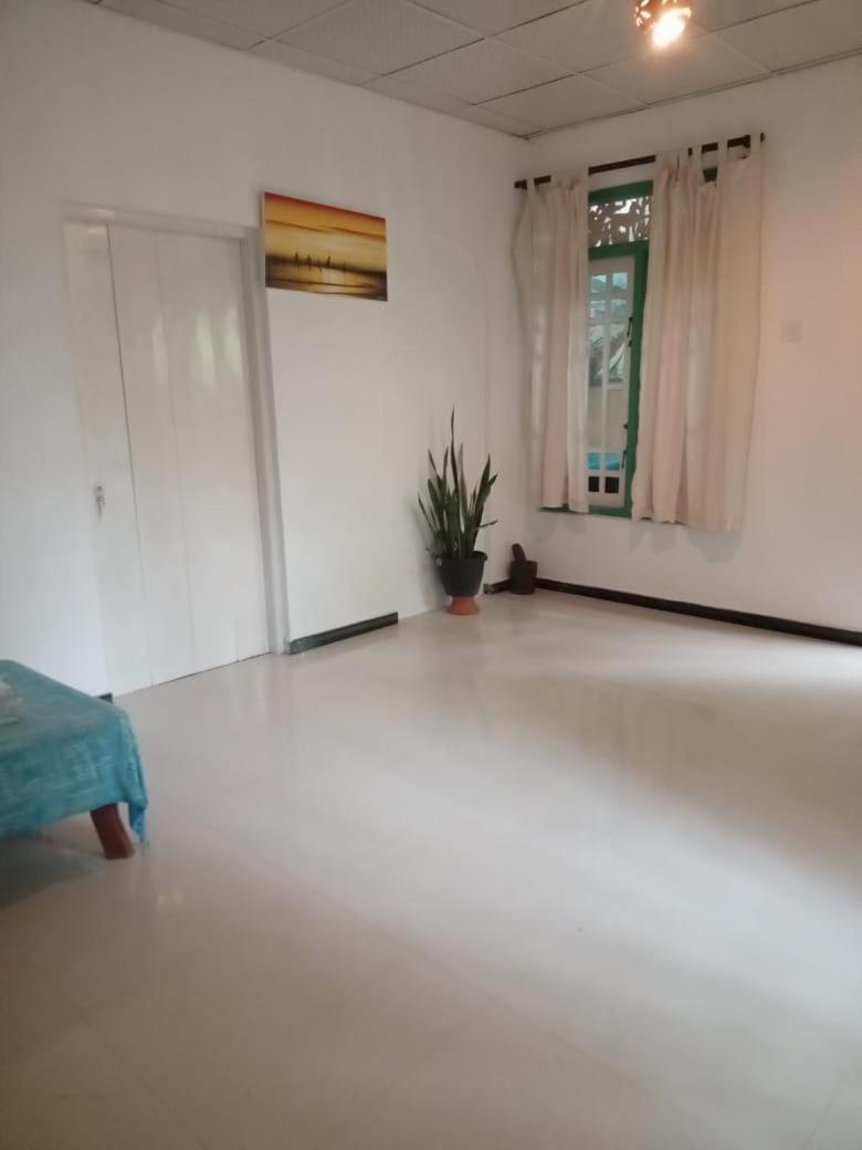Ferienwohnung Hiriketiya Mahi Surf Dikwella Exterior foto