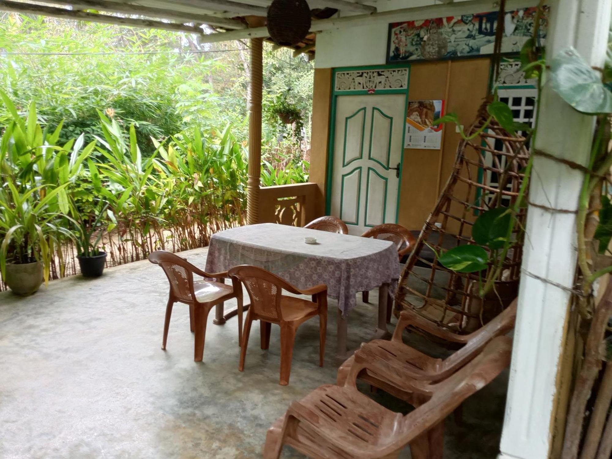 Ferienwohnung Hiriketiya Mahi Surf Dikwella Exterior foto